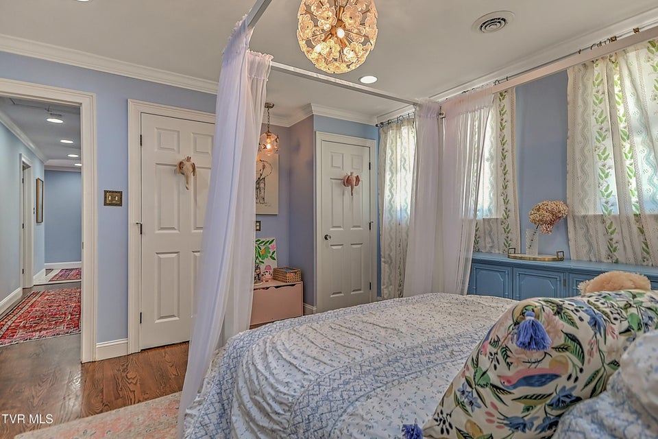 Photo #58: 117 Skyline Drive