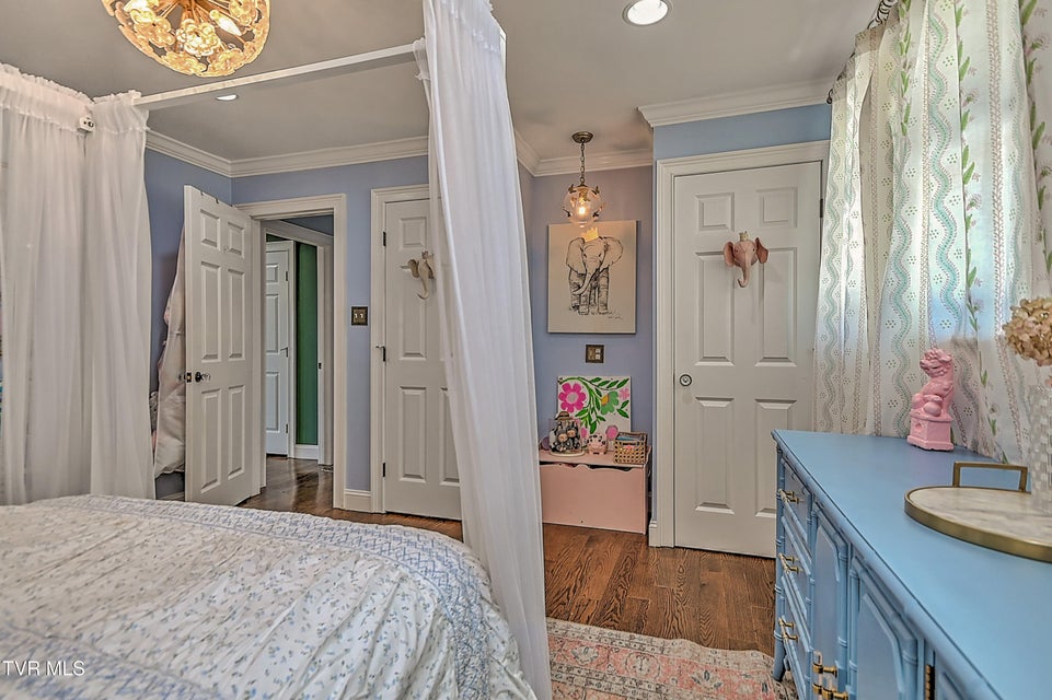 Photo #59: 117 Skyline Drive