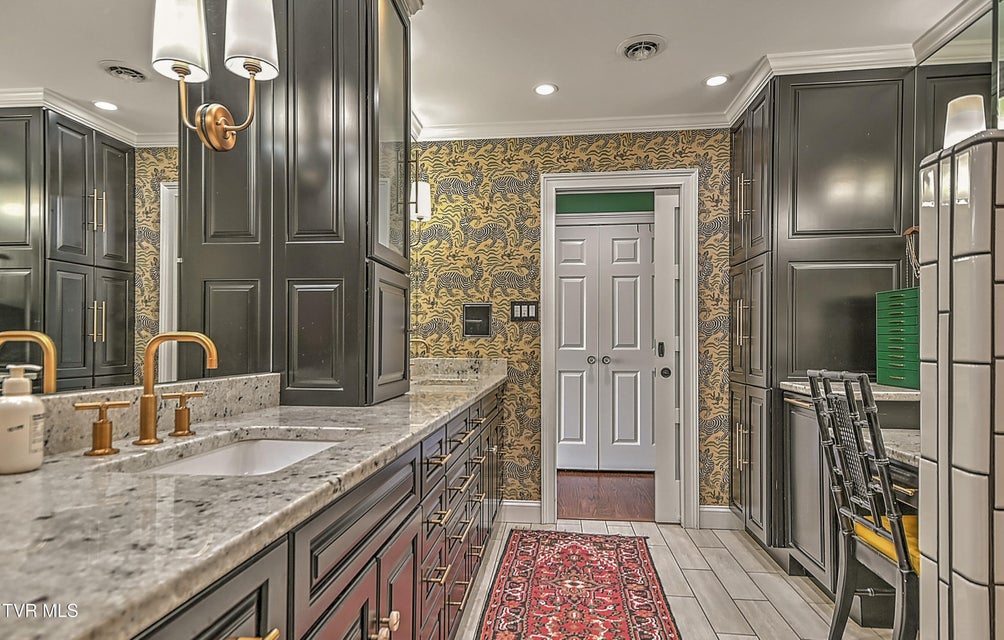 Photo #46: 117 Skyline Drive