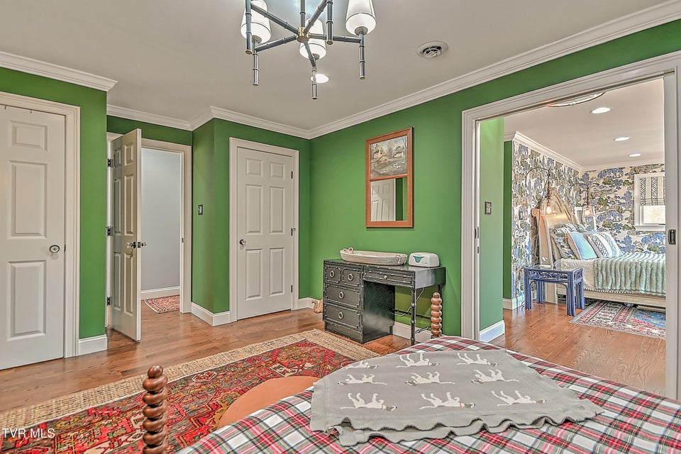 Photo #63: 117 Skyline Drive