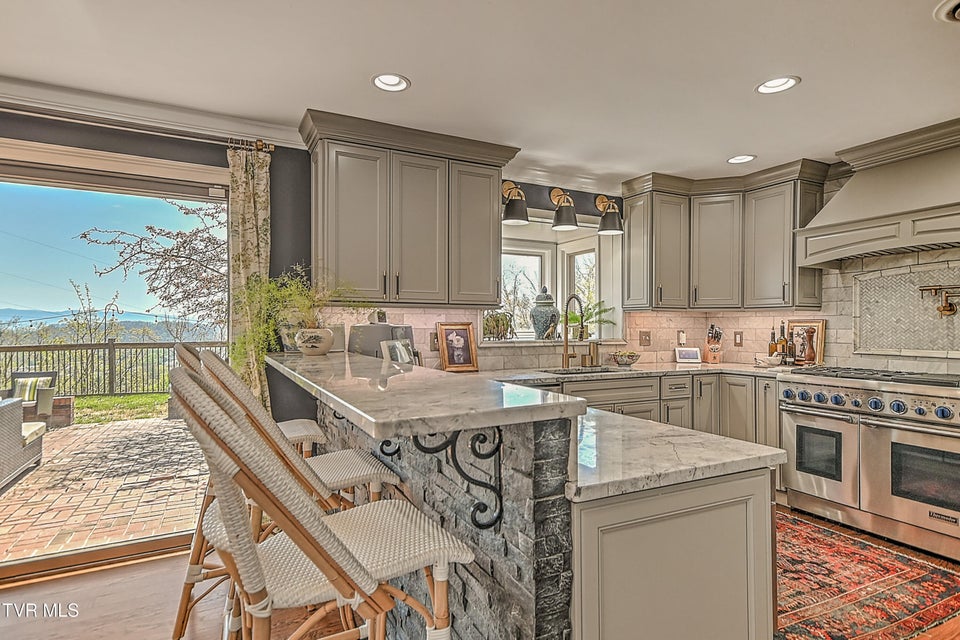 Photo #21: 117 Skyline Drive