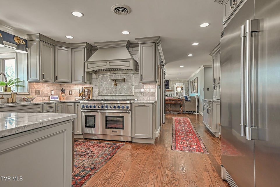 Photo #19: 117 Skyline Drive