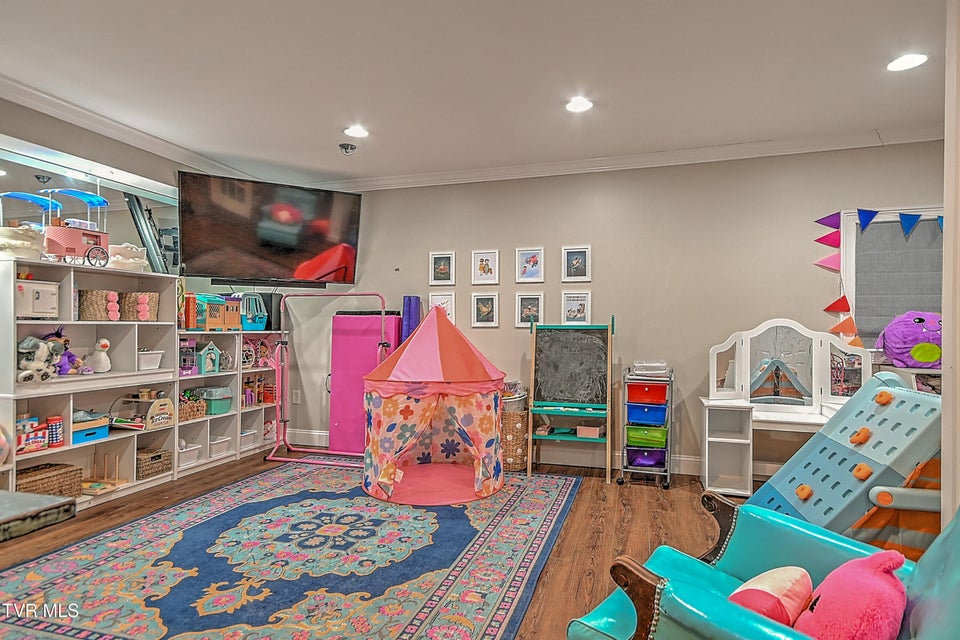 Photo #75: 117 Skyline Drive