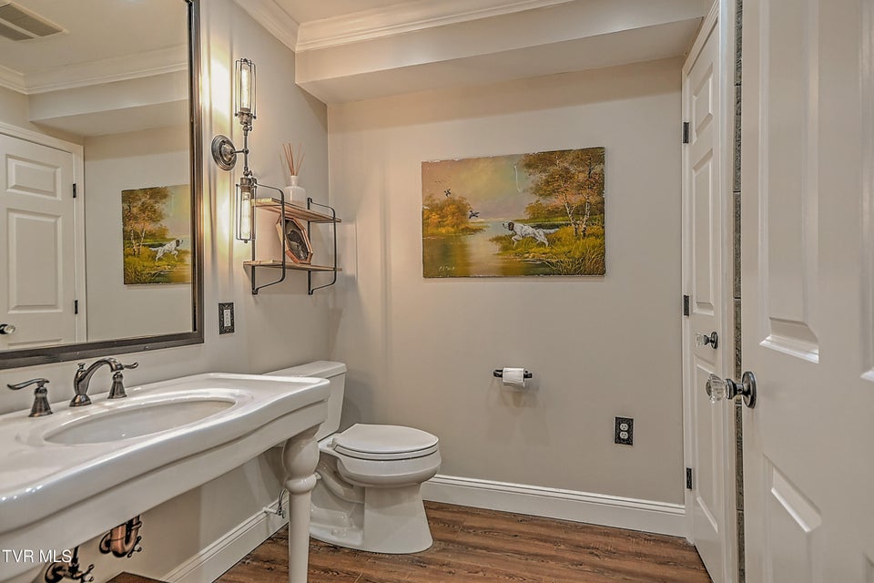 Photo #77: 117 Skyline Drive