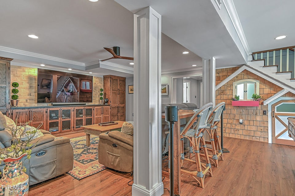 Photo #85: 117 Skyline Drive