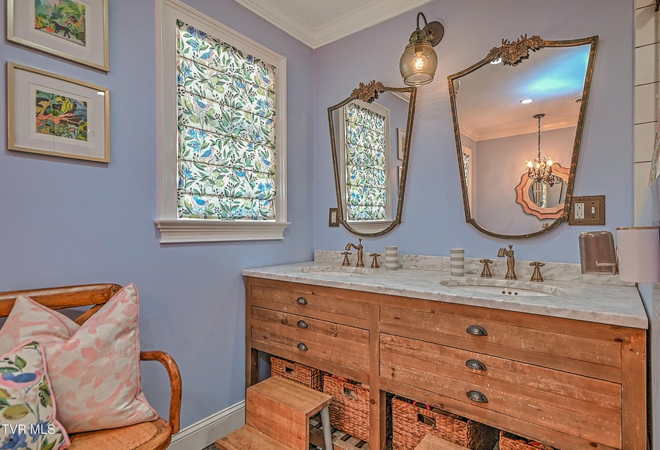 Photo #67: 117 Skyline Drive