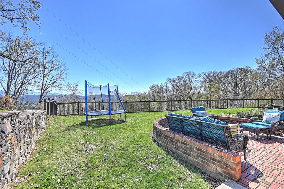 Photo #93: 117 Skyline Drive