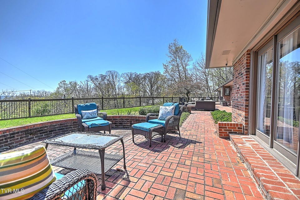 Photo #94: 117 Skyline Drive