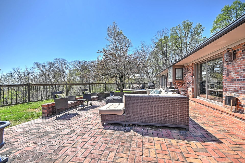 Photo #90: 117 Skyline Drive