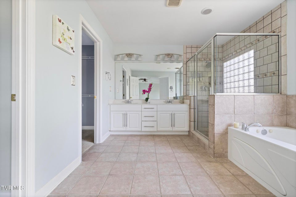 Photo #28: 102 Ridgeview Meadows Drive