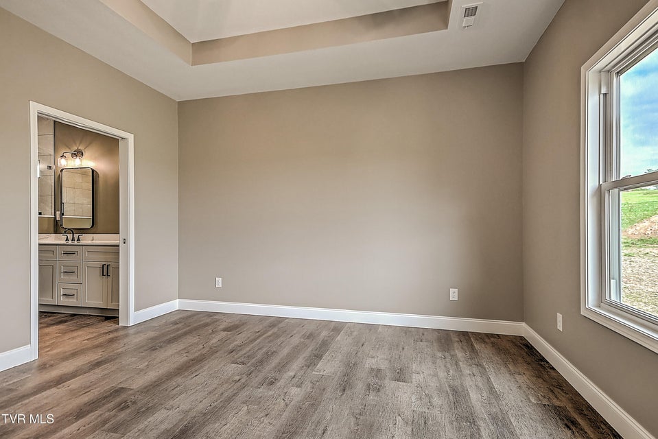 Photo #24: 265 Red Tail Ridge