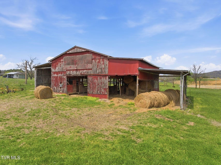 Photo #19: 90 Bailey Street