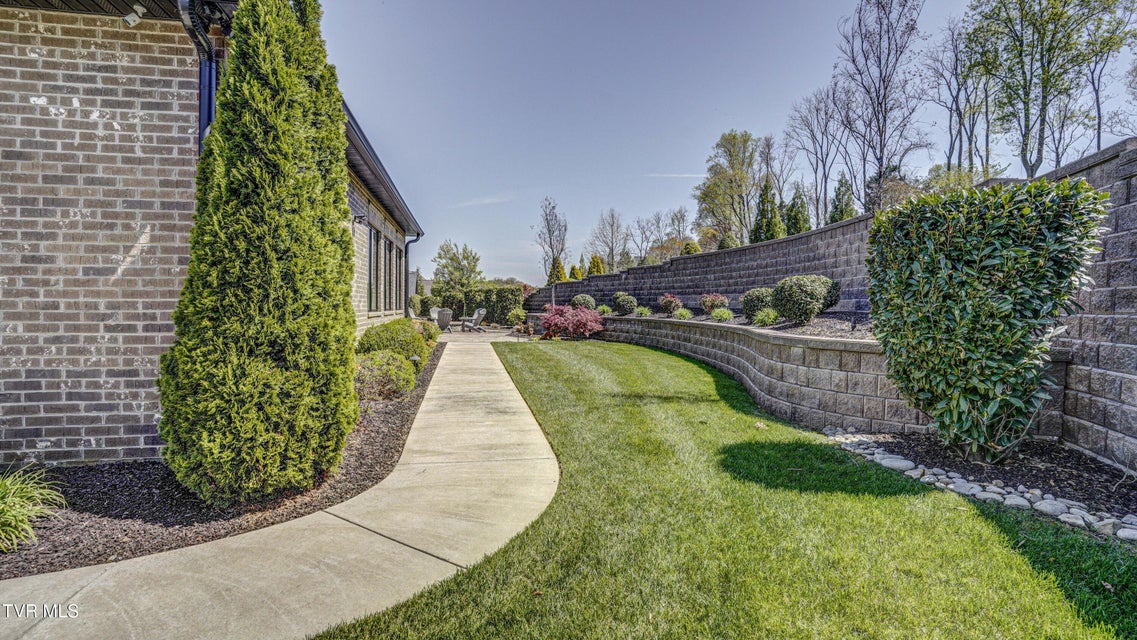 Photo #6: 295 Sanctuary Court