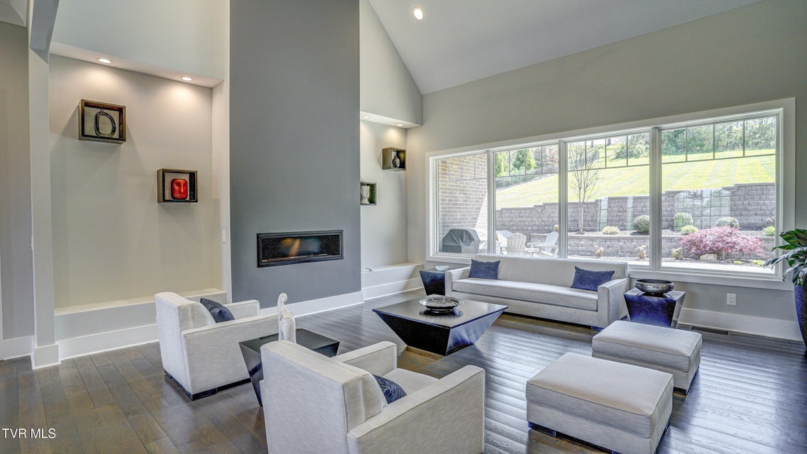 Photo #19: 295 Sanctuary Court