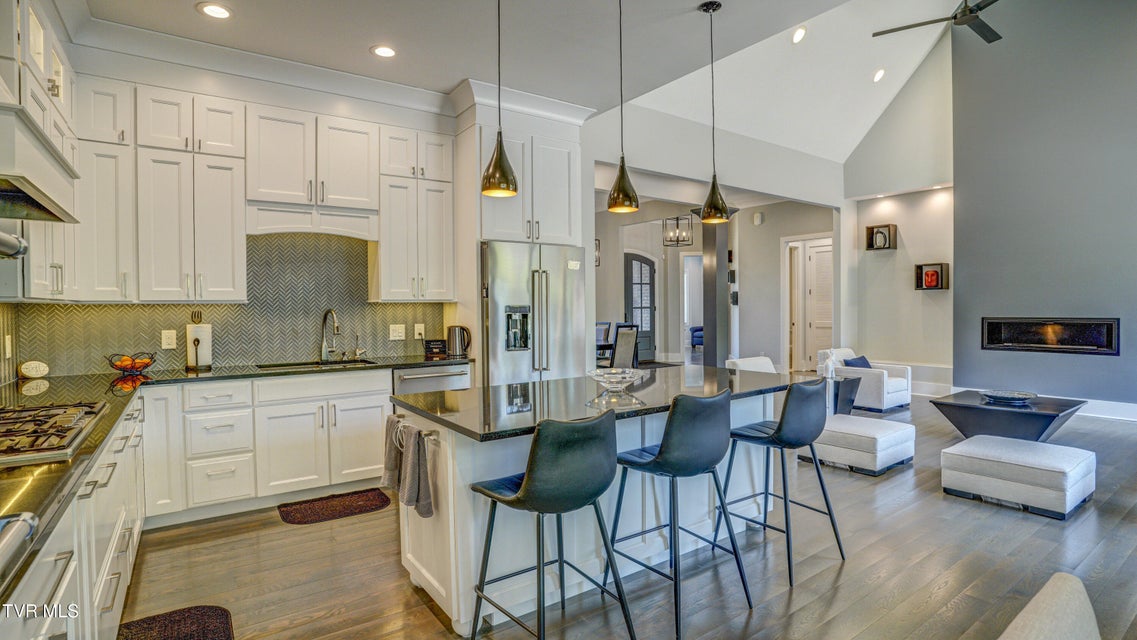 Photo #27: 295 Sanctuary Court