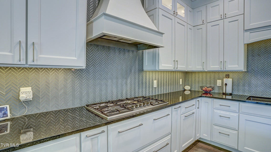 Photo #28: 295 Sanctuary Court