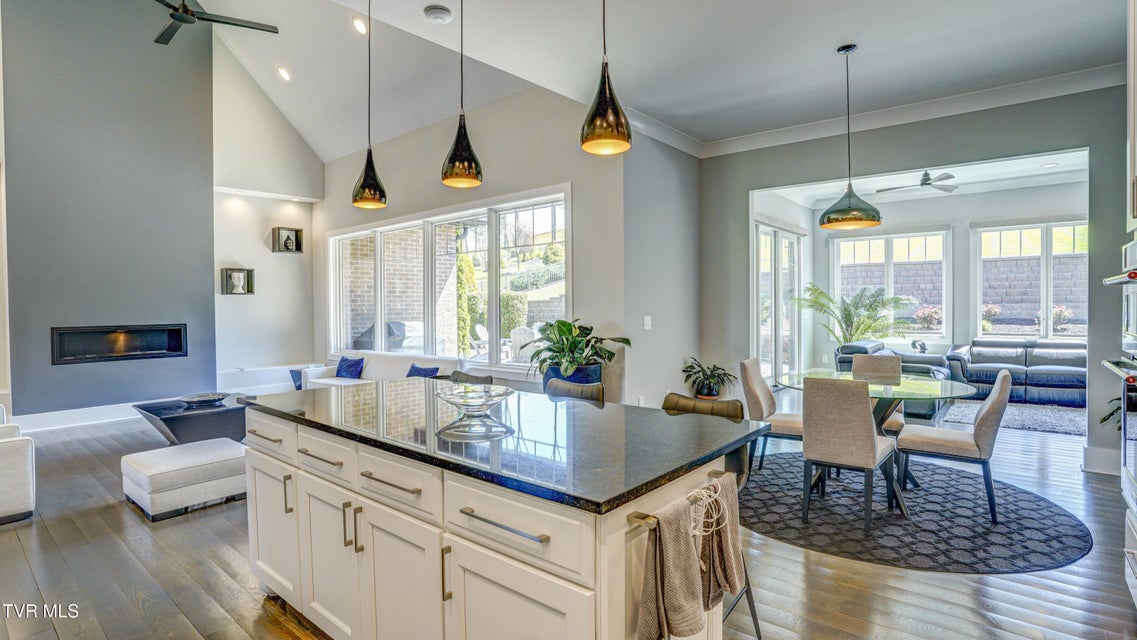 Photo #29: 295 Sanctuary Court