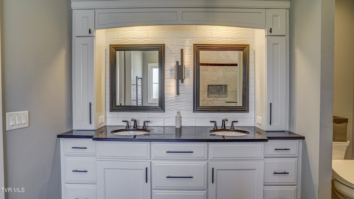 Photo #44: 295 Sanctuary Court