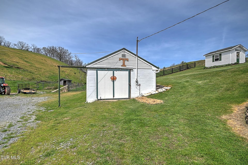 Photo #64: 18685 Horton Highway