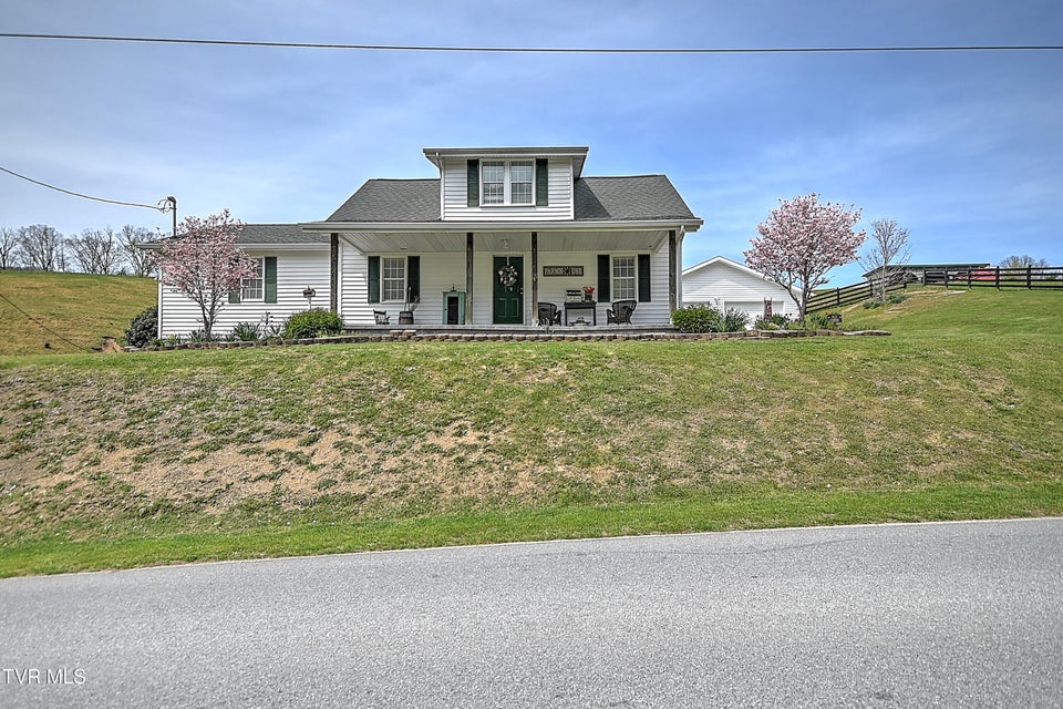 Photo #2: 18685 Horton Highway