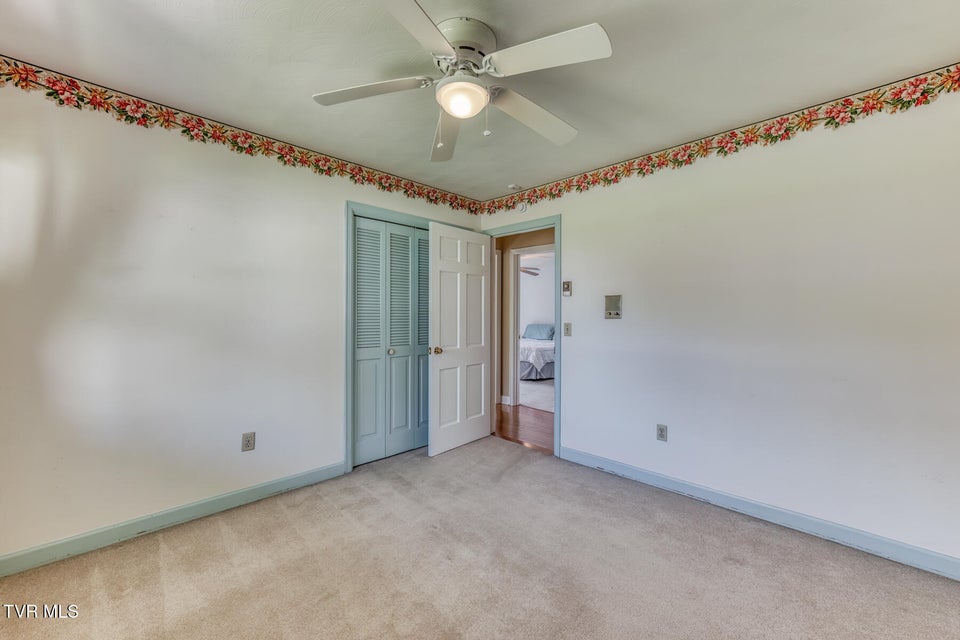 Photo #29: 908 Meadow Lane