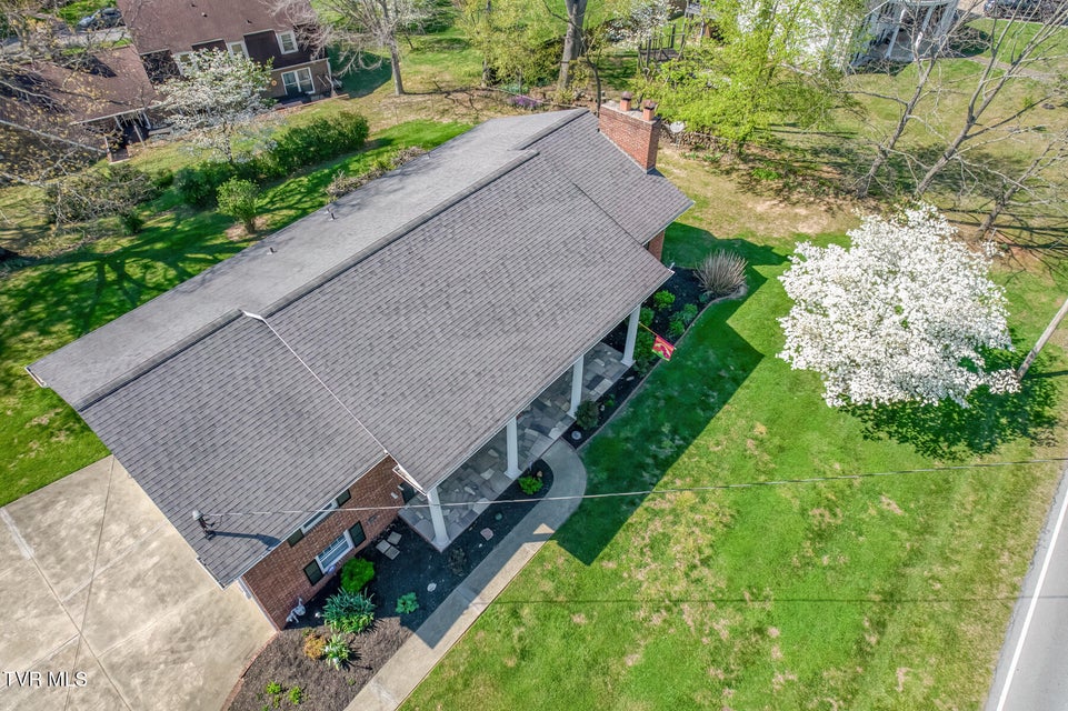 Photo #8: 908 Meadow Lane