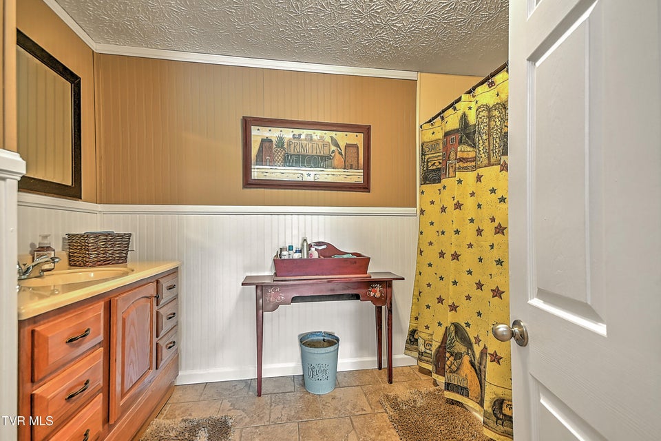 Photo #35: 18685 Horton Highway