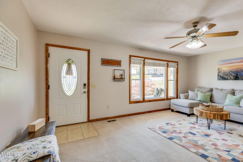 Photo #5: 103 Cannon Street