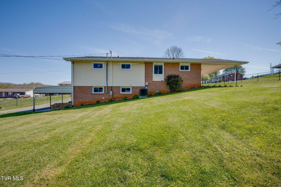 Photo #26: 103 Cannon Street