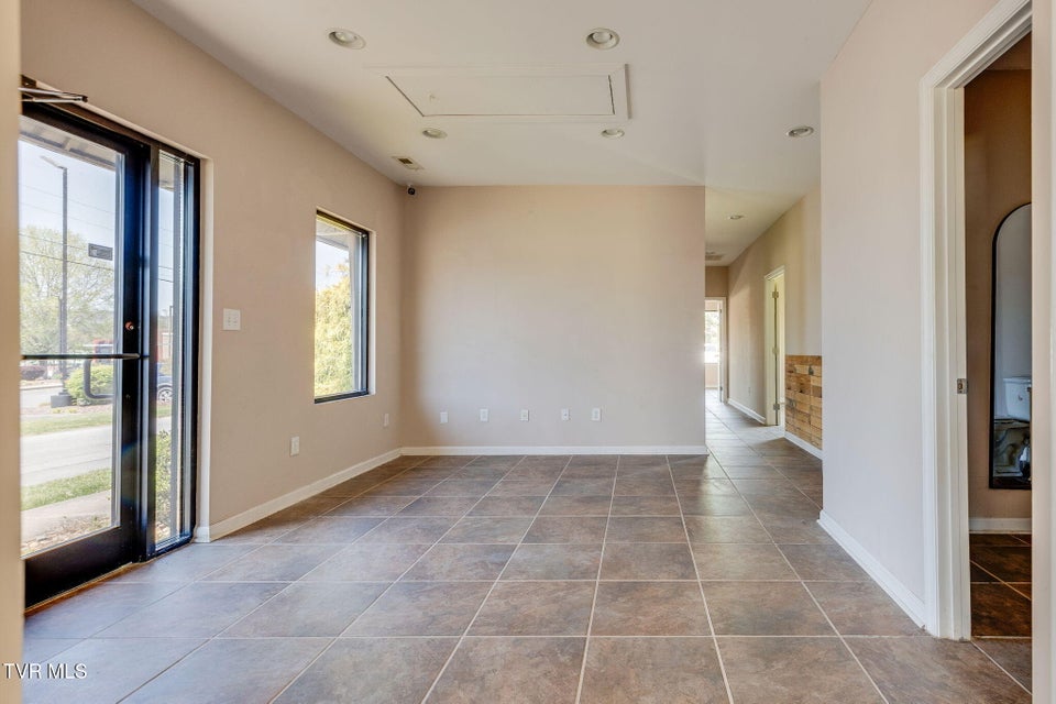 Photo #5: 116 Massengill Avenue