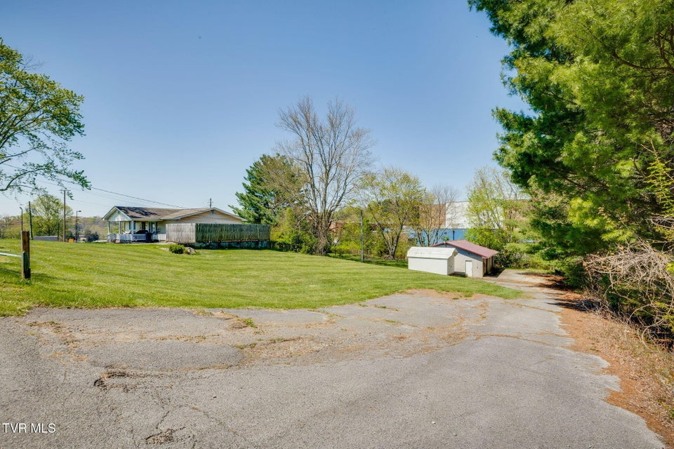 Photo #2: 143 Massengill Avenue