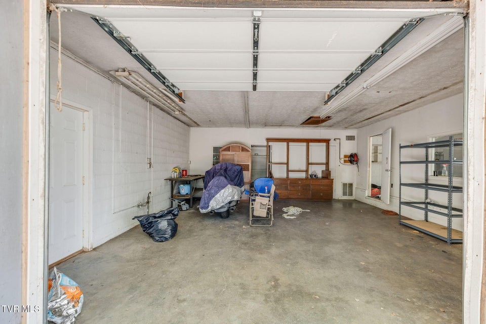 Photo #4: 143 Massengill Avenue