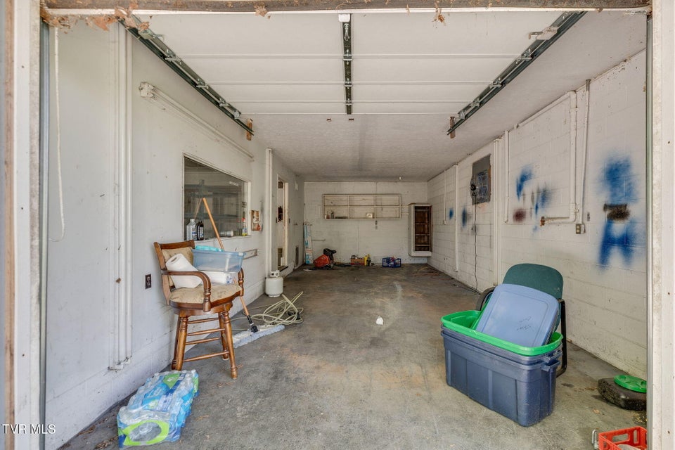 Photo #5: 143 Massengill Avenue