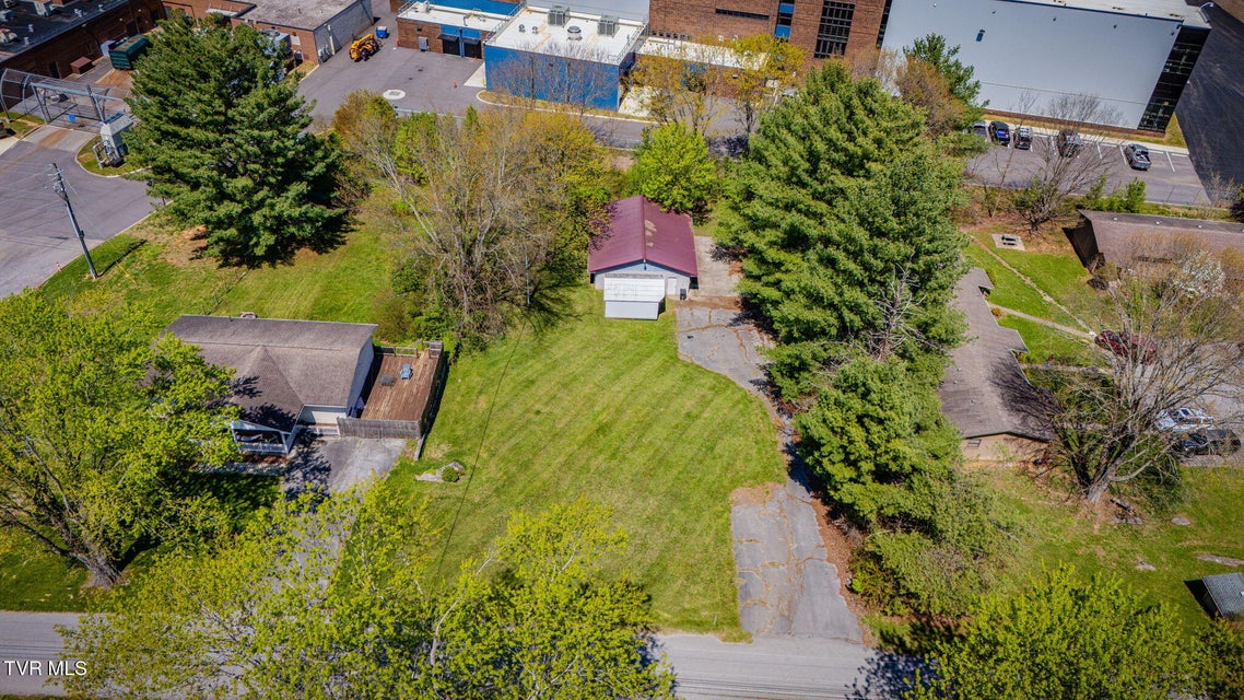 Photo #8: 143 Massengill Avenue