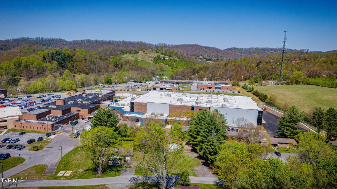 Photo #9: 143 Massengill Avenue