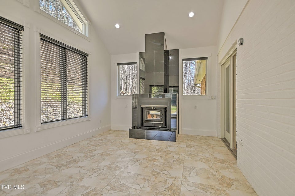 Photo #13: 1320 Suntree Road