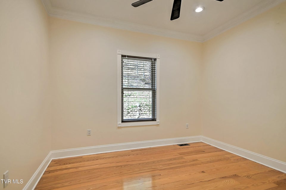 Photo #17: 1320 Suntree Road