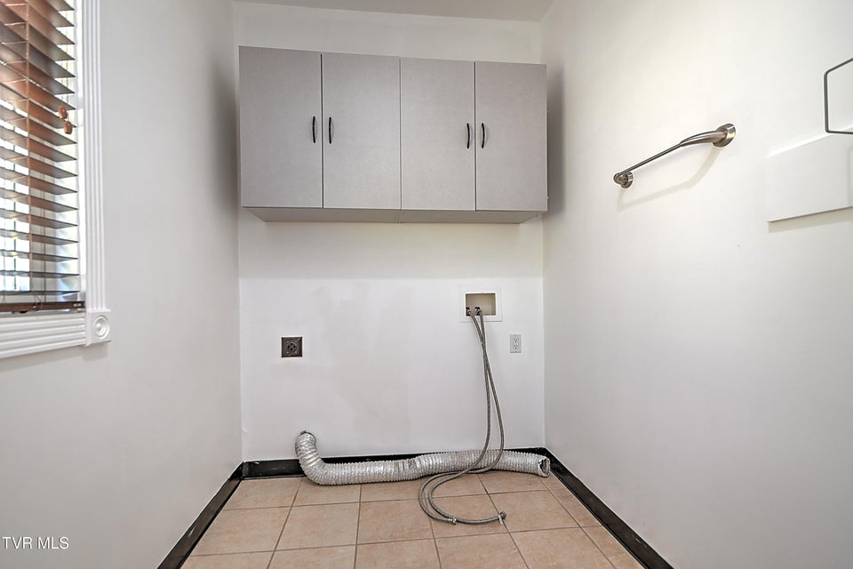 Photo #30: 1320 Suntree Road