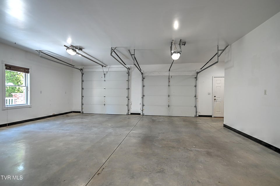 Photo #31: 1320 Suntree Road