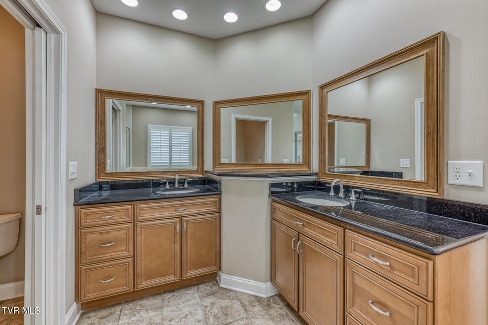 Photo #27: 17 Cypress Ridge Court