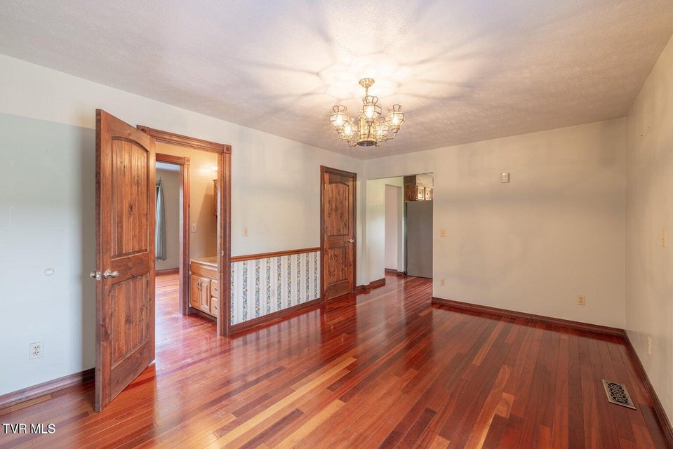 Photo #14: 207 Pleasant View Road