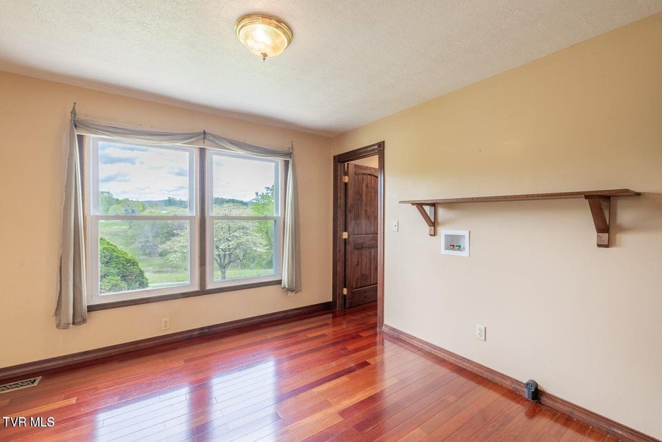 Photo #17: 207 Pleasant View Road