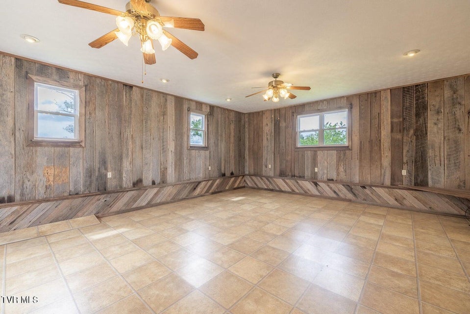 Photo #19: 207 Pleasant View Road