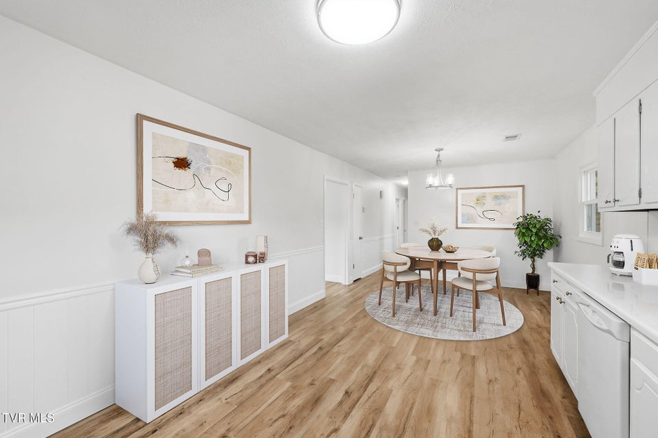 Photo #4: 515 Poplar Street