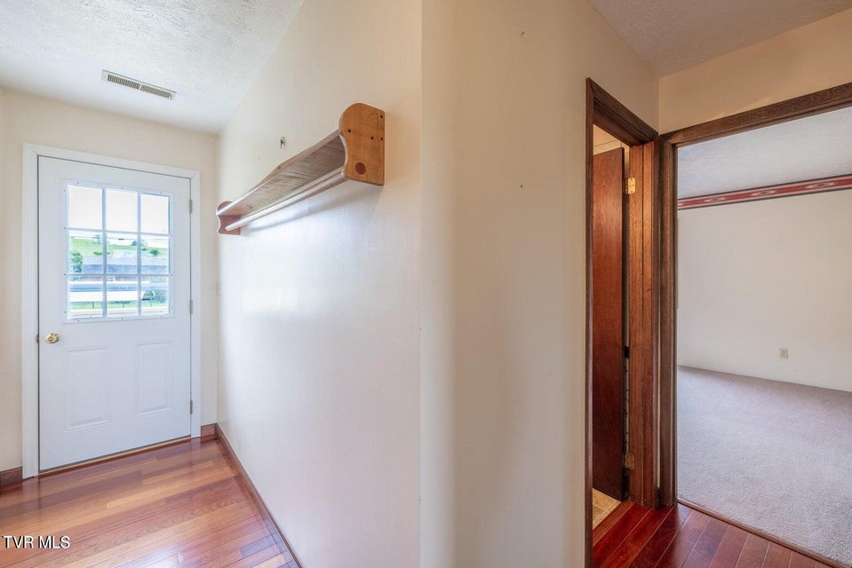 Photo #26: 207 Pleasant View Road