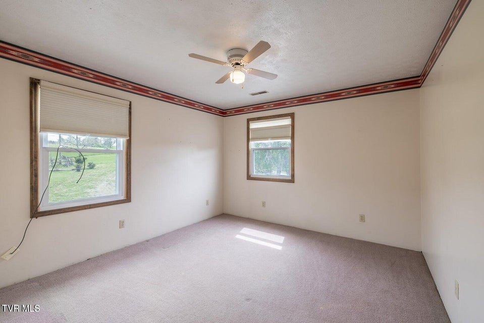 Photo #27: 207 Pleasant View Road