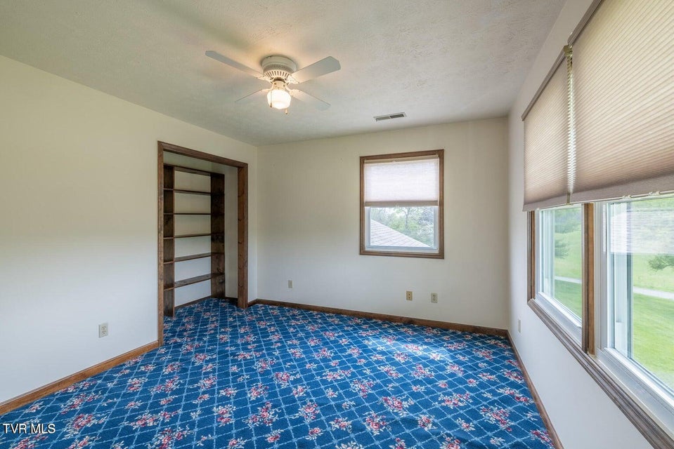 Photo #33: 207 Pleasant View Road