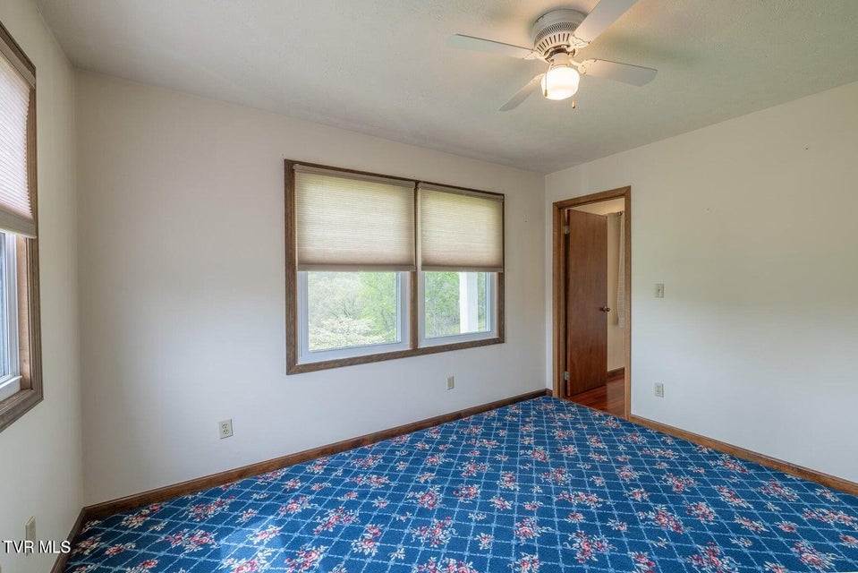 Photo #34: 207 Pleasant View Road