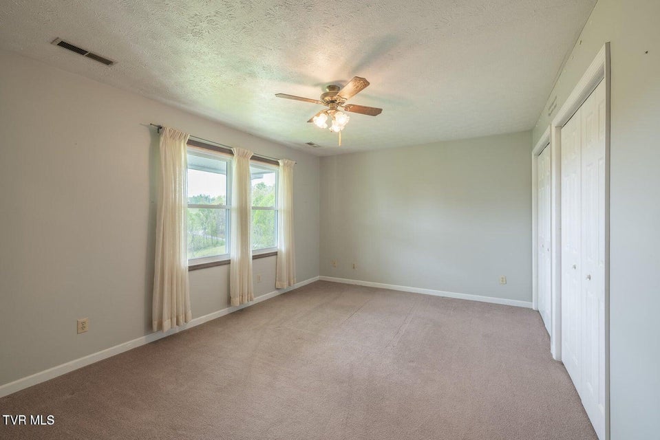 Photo #35: 207 Pleasant View Road