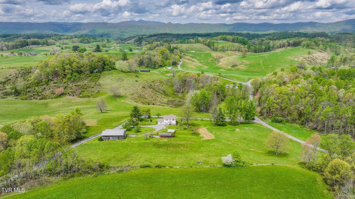 Photo #39: 207 Pleasant View Road